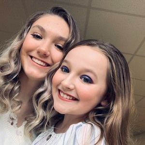 Meet your Posher, Whitney